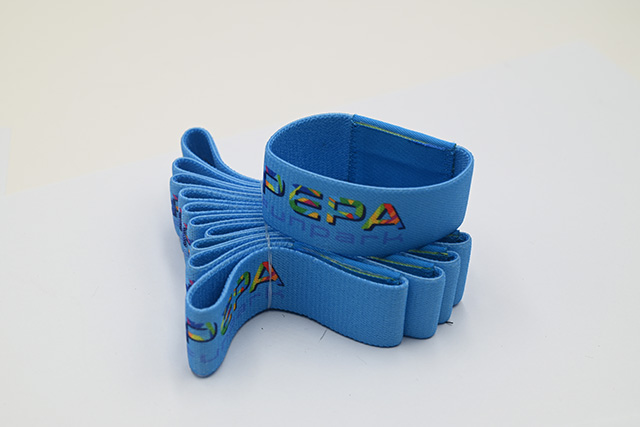 芯片卡和磁條卡從使用方法、安全性等有什么區(qū)別