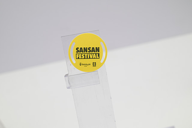 芯片卡的應(yīng)用可劃分為四個過程：制作、發(fā)行、使用、回收